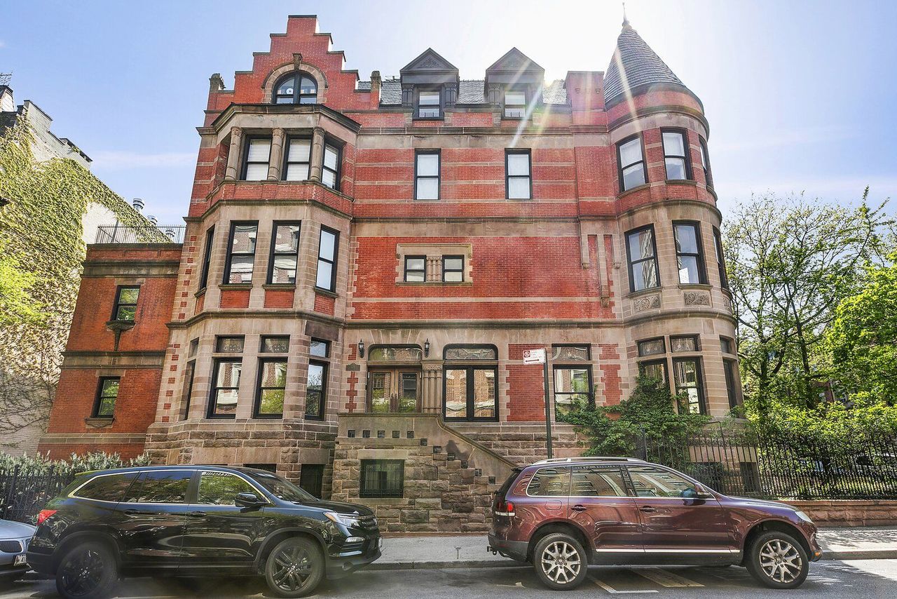 You Can Now Rent the Manhattan Mansion From Wes Anderson’s “The Royal ...