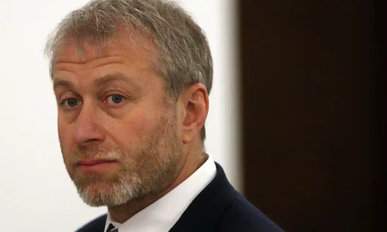 UK freezes assets of seven Russian oligarchs including Roman Abramovich
