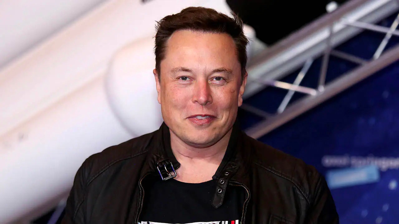 Elon Musk mocks congress for hiring 87,000 new IRS employees