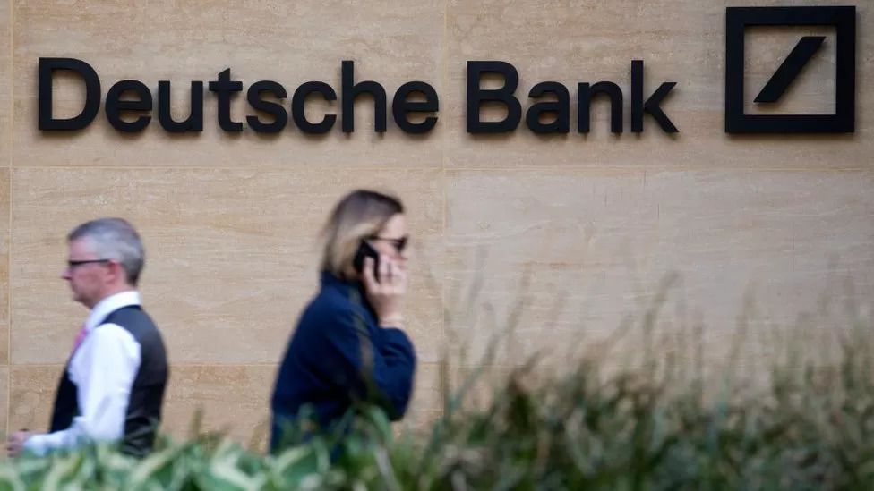 Deutsche Bank share slide reignites worries among investors