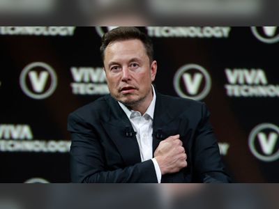 Elon Musk Implements Twitter Limits to Tackle Data Scraping, but Faces Criticism for Technical Misunderstanding